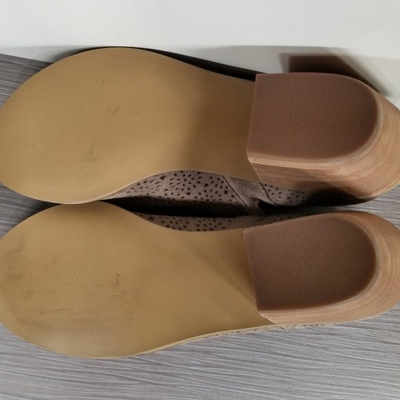 Susina Camden Perforated Block Heel Booties, Tan Suede, Womens Size 9.5 M - Picture 9 of 11